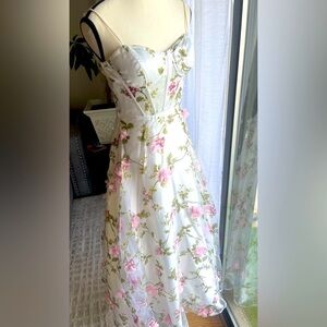 💥🌷Say Yes💥🌷Pink and White Floral  Strap Maxi Dress for Weddings